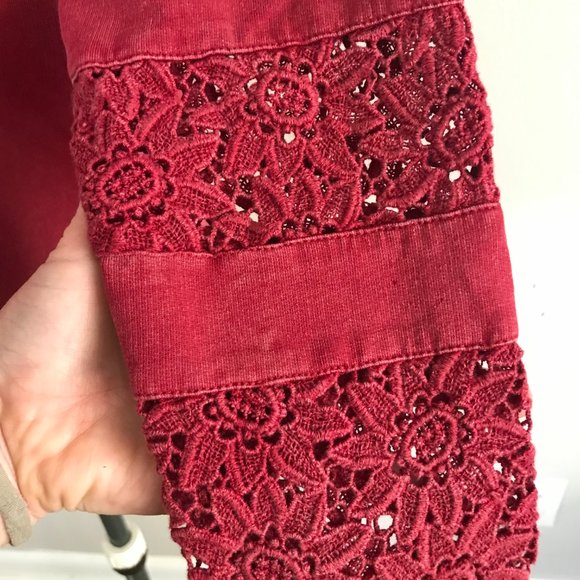 Lucky Lotus California Sz M Cotton Embroidered Lace Trim Knit Red Top - Picture 9 of 9